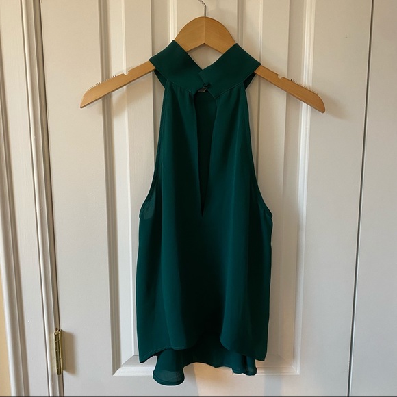 High Neck Flowy Tank Top in Green - Picture 4 of 7